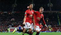 United zvládli penaltové drama, postup Liverpoolu zajistil kapitán