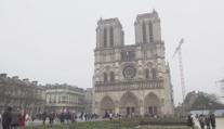 Notre-Dame praská ve švech. Po znovuotevření hlásí rekordy v návštěvnosti