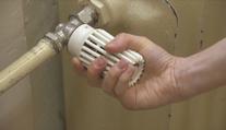 Češi se bojí dražších energií. Vypnout topení není dobrý nápad, radí sociolog