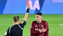 Sparťan Čvančara bude pykat za červenou proti Hradci.  Stihne derby S?