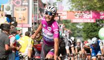 Hattrick při premiéře! Gaviria si hraje se soupeři, Giro se mu klaní