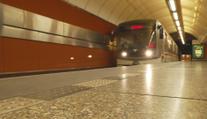 Pražské metro má bezpečnostní nedostatky. Politici chtějí změnu
