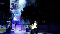 Velká pocta. Rangers vyvěsili Lundqvistovi dres, přál mu i Hašek