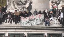 Zákaz vycházení, zavřená muzea i metro. Paříž se připravuje na další protesty