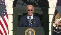 Ve Spojených státech slaví Den díkůvzdání. Biden omilostnil dva krocany