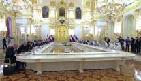 Rusko pořádá velký mezinárodní summit. Od dvou prezidentů dostal Putin košem