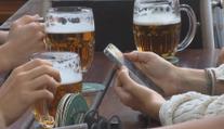 Česko chce zatočit s alkoholem. Plán na omezení prodeje rozděluje vládu