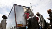 Útoky migrantů na české kamiony: Řidičům hrozí pokuty i po šesti letech