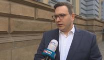 Žhářský útok na MHD. Česká diplomacie by měla rychle zakročit, říká politolog