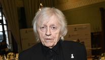 Václav Neckář se naposledy loučil se synem. Jeho ostatky uložil do rodinné hrobky