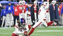 Největší trapas v historii NFL? Hráč místo do míče kopl do země