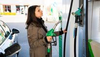 Cenové stropy na pumpách nic neřeší, říká ekonom. Vláda je pozadu za světovým děním