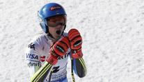 Těžký pád a náraz do bariéry. Pro Shiffrinovou letěl vrtulník