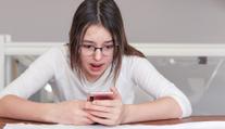 Nejen TikTok. Nebezpečné mohou být i další aplikace z Číny. Oblíbené jsou i v Česku