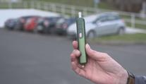 Přibývá mladých závislých na nikotinu. Dávají přednost e-cigaretám i sáčkům