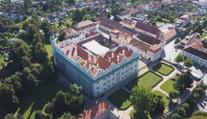 Pardubický kraj láká na hrady i hřebčín. Obyvatelé si chválí i atmosféru závodiště