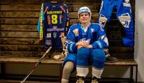 Hraje hokej i bez nohy! Mladý bojovník prohání i zdravé sportovce