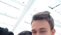 22letý youtuber oznámil rozchod s přítelkyní (13). Chtějí prý počkat