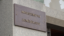 Ministerstvo chce od Agrofertu zpět neoprávněné dotace. Je to kampaň, říká Babiš