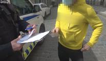 V Praze létaly bankovky vzduchem. Strážníci je vrátili majiteli