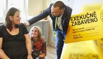 Příspěvek na dítě exekutor vzít nemůže. Expertka radila, jak na dluhy