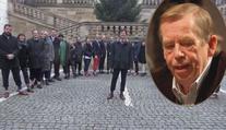 Havel zemřel před 5 lety: Takhle ho uctili na ambasádě USA! VIDEO