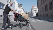 Praha koupila dům pro lidi v nouzi. Jsou v něm volné byty i ordinace s lékaři