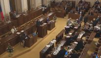 Interpelace ve Sněmovně musely být přerušeny. Ani jeden z ministrů v sále nebyl