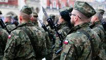 Hromadná otrava vojenských studentů v Polsku. Desítky z nich mají vážné příznaky