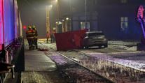 Tragédie na železnici. Vlak ve Staré Boleslavi srazil dva lidi, jeden zemřel