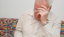 Senior už podruhé naletěl podvodníkům. Z účtu mu zmizela obrovská částka