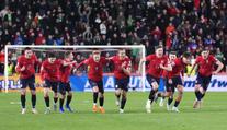 Češi při penaltách podváděli, vztekají se irští fanoušci. Žádají UEFA o pomoc