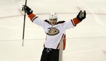 Anaheim se konečně dohodl s šikovným útočníkem. Podepsal ho na tři roky