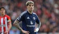 Hvězdička United pod palbou. Kontroverzní fotka v dresu rivala rozvířila emoce