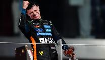 Lando Norris slavil titul v klubu, zpíval slavnou fotbalovou písničku