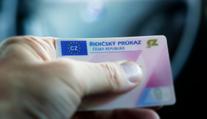 Více než půl milionu Čechů končí platnost řidičáku. Nepatříte mezi ně?