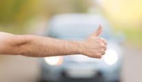 Řidičku okradli stopaři. Přišla i o očkovací průkaz svého králíka