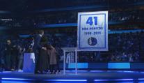 Velká pocta pro německou legendu. Dallas vyřadil číslo Dirka Nowitzkiho