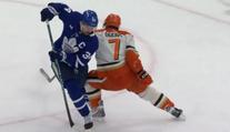 Gudas dostal maximální trest a přijde o miliony. Matthews kvůli zranění v sezóně dohrál