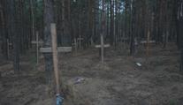 U Izjumu našli hromadné pohřebiště. Von der Leyenová chce Putina u soudu