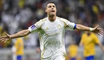 Šest miliard. Nejvíc loni vydělal Ronaldo, do kapsy strčil Messiho i hvězdy NBA