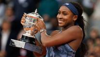 Skandál kolem trofeje. Gauffová ukázala realitu French Open