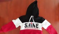 Inspekce zakázala nebezpečnou dětskou mikinu, může způsobit smrt