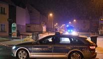 Ozbrojený pasažér přepadl v Bavorsku autobus. Řidiče držel jako rukojmí