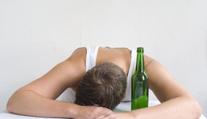Více alkoholu než Češi vypijí jen naši sousedi! Ale doháníme je