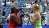 Siniaková zopakovala kariérní grandslam. S Townsendovou ovládly US Open
