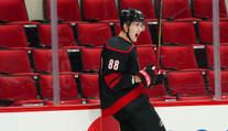 Nečas je mezi hvězdami týdne NHL! Sedm bodů ho řadí na druhé místo