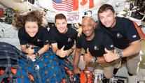 První slova po přistání. Astronauti z mise Artemis II popsali své dojmy