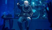 Poslední show Phila Collinse. Legenda kapely Genesis už neudrží v rukou paličky