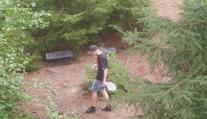 Na Žďársku někdo vykradl lesní bar, který funguje díky důvěře v poctivost zákazníků